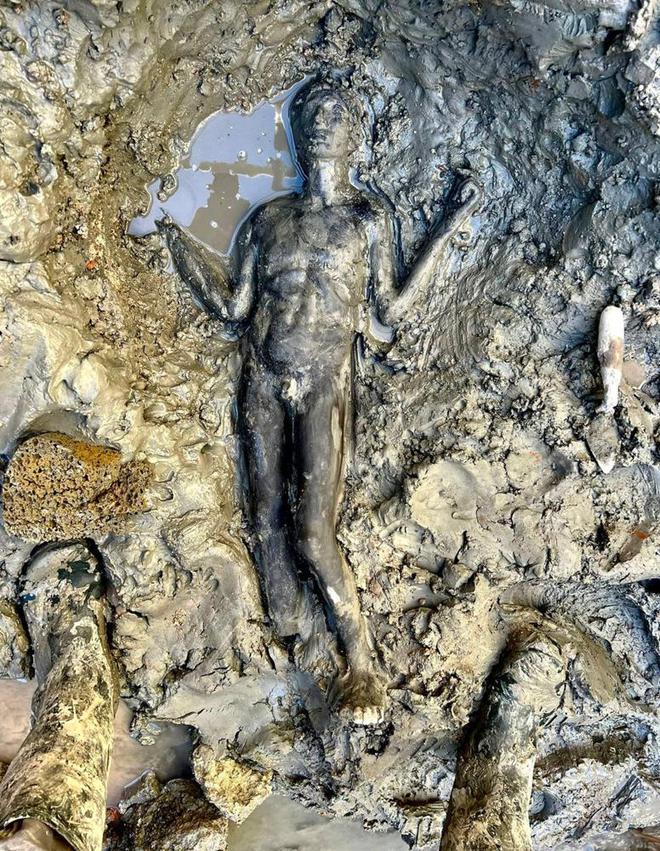 意大利挖出2300年前大量青铜器，专家称将“改写历史”